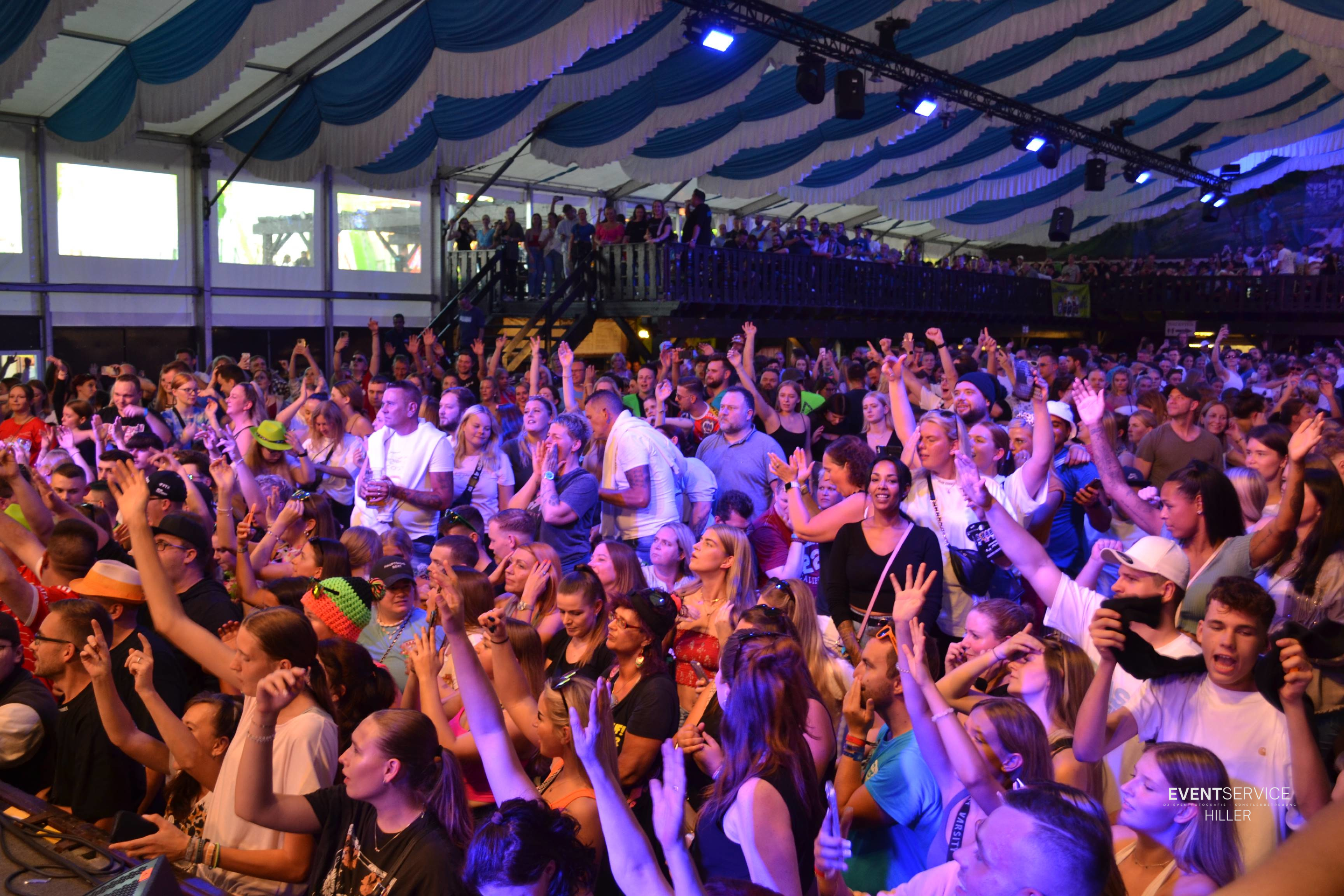 Event Crowd Eventservice Hiller